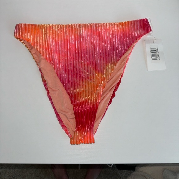 🌺 Dippin’ Daisies Ribbed Bikini Set Size XL NWT - Picture 7 of 7